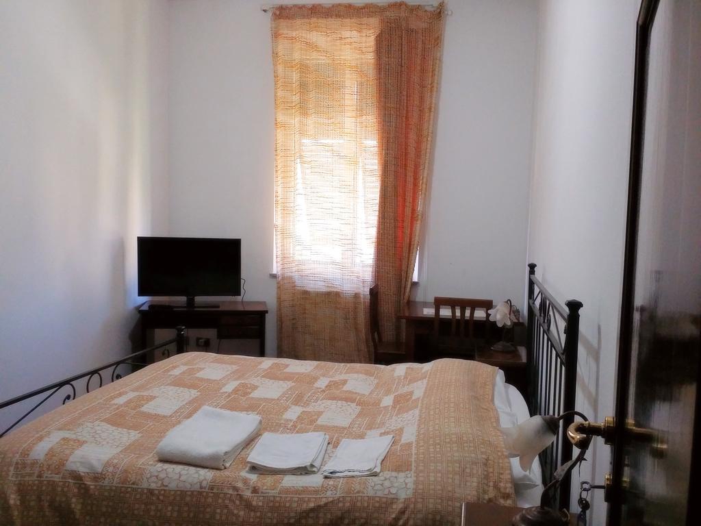 Tower'S Garden Bed & Breakfast Pisa Ruang foto