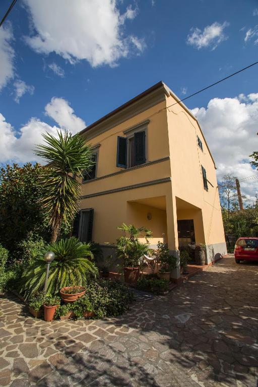 Tower'S Garden Bed & Breakfast Pisa Bagian luar foto